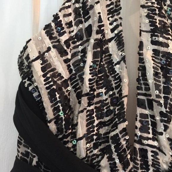 NEW BCBG MAX Azria Vapor Silk Woven Maxi Dress - Picture 4 of 8